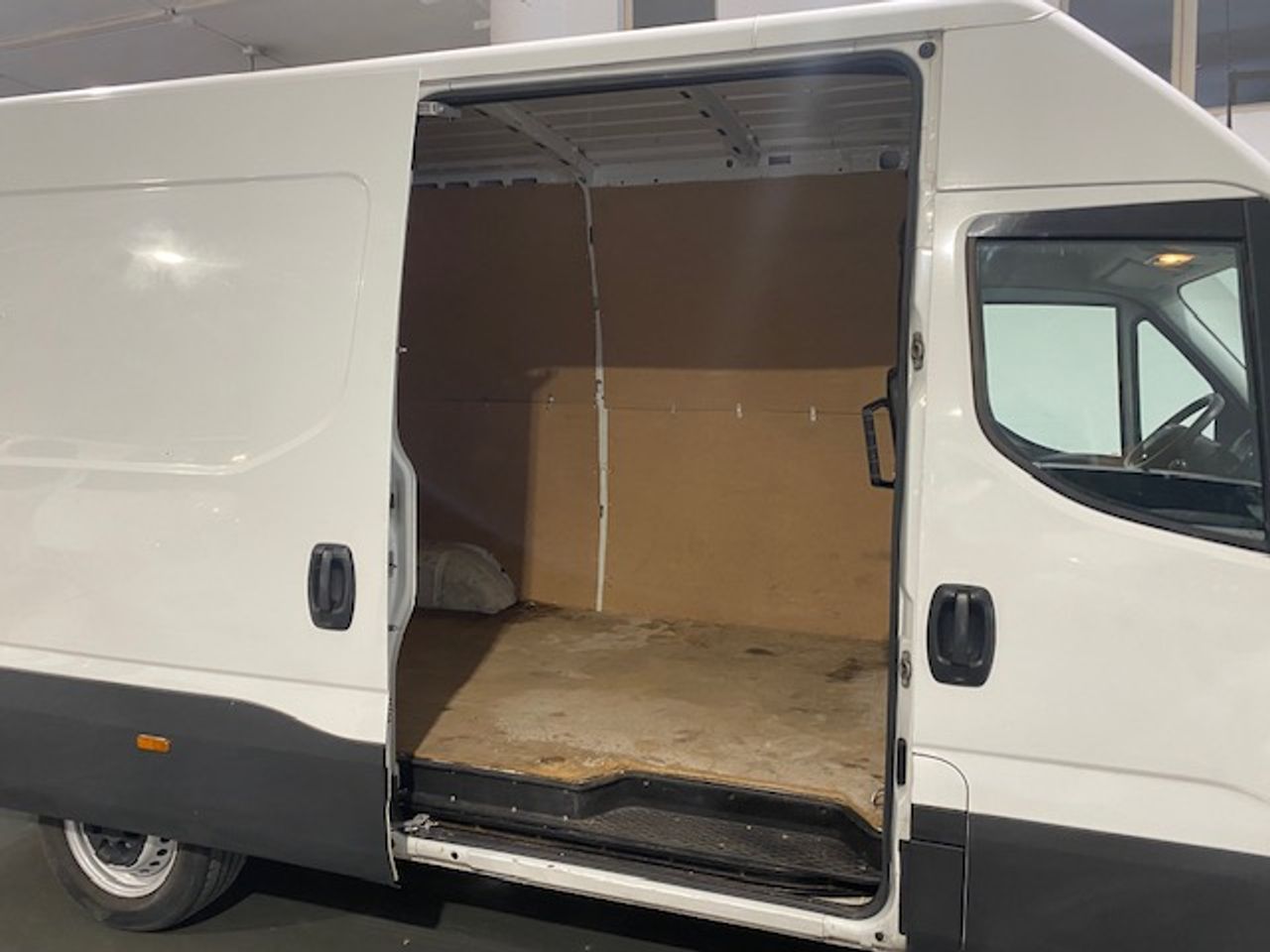 Iveco Daily Furgón 35S12 V 3520L H2 12.0 120cv - GARANTIA MECANICA - Foto 12