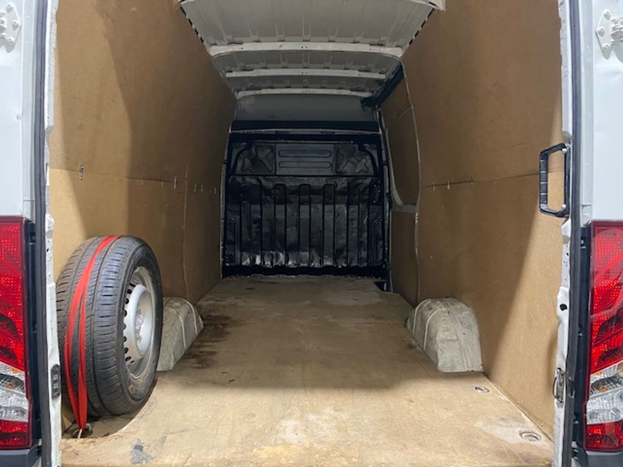 Iveco Daily Furgón 35S12 V 3520L H2 12.0 120cv - GARANTIA MECANICA - Foto 11