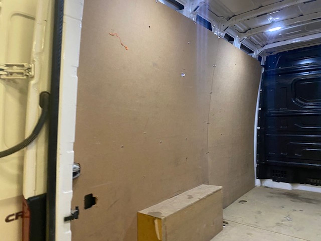 Volkswagen Crafter 35 Furgon BM TA L3H3 2.0TDI 103kW140CV - GARANTIA MECANICA - Foto 13