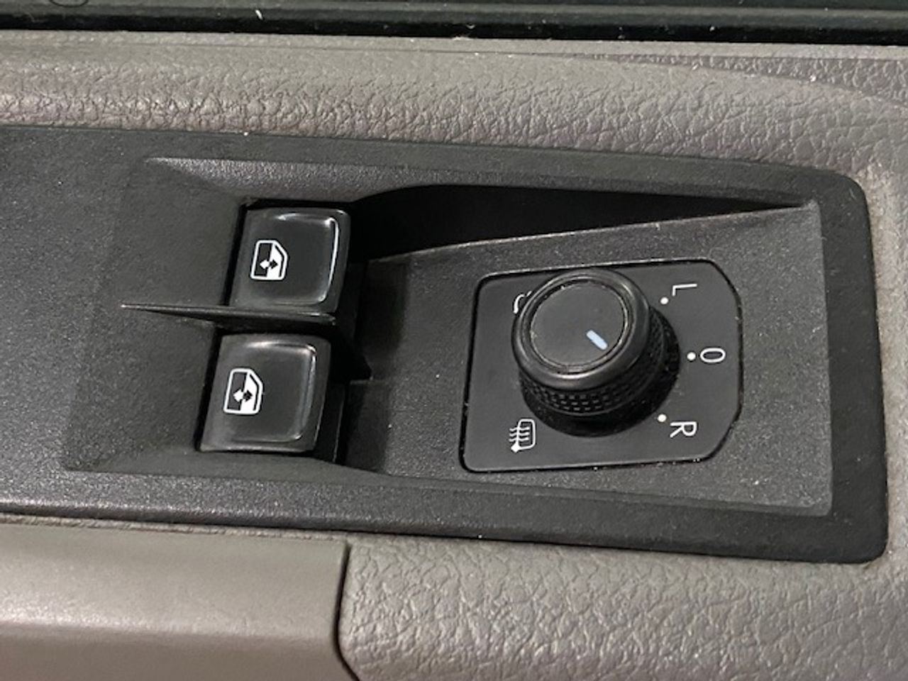 Volkswagen Crafter 35 Furgon BM TA L3H3 2.0TDI 103kW140CV - GARANTIA MECANICA - Foto 26