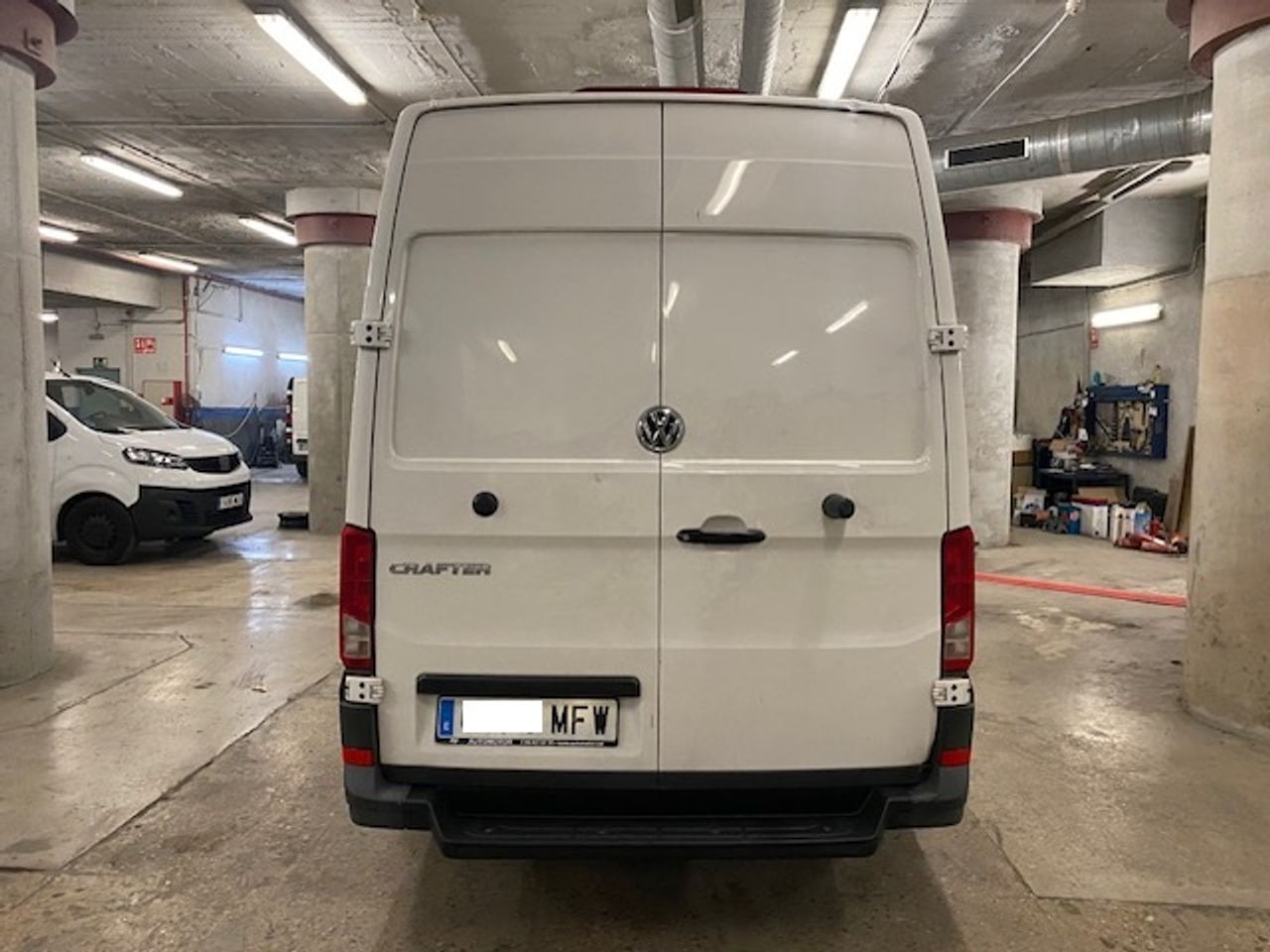 Volkswagen Crafter 35 Furgon BM TA L3H3 2.0TDI 103kW140CV - GARANTIA MECANICA - Foto 8