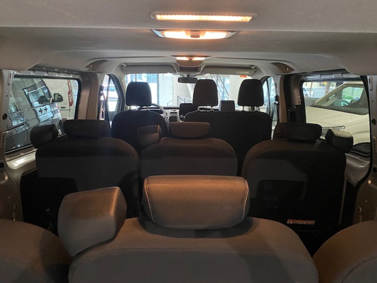 Ford Transit Custom Kombi 2.0 TDCI 320 L1 Trend - GARANTIA FÁBRICA 08/2026 - Foto 13