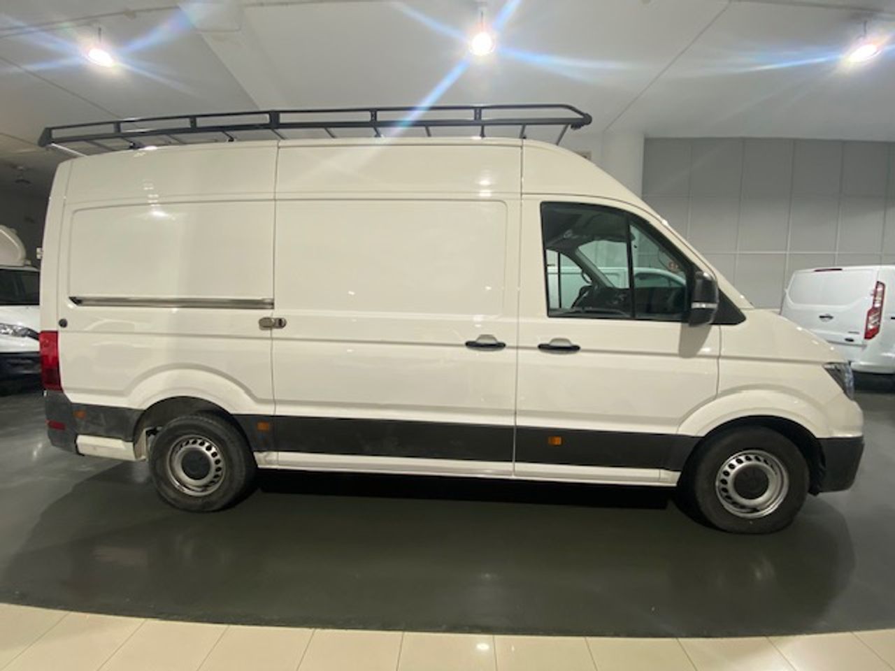 Volkswagen Crafter 35 Furgon BM TA L3H3 2.0TDI 103kW140CV - GARANTIA MECANICA - Foto 5