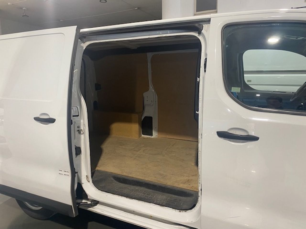 Fiat Scudo Furgón L2 1.5D 100CV  - GARANTIA MECANICA - Foto 17