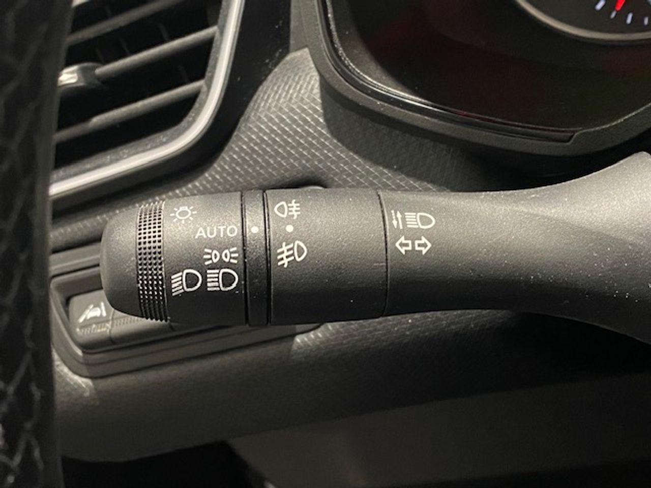 Renault Clio Equilibre Blue dCi 74 kW (100 CV) - GARANTIA MECANICA - Foto 28