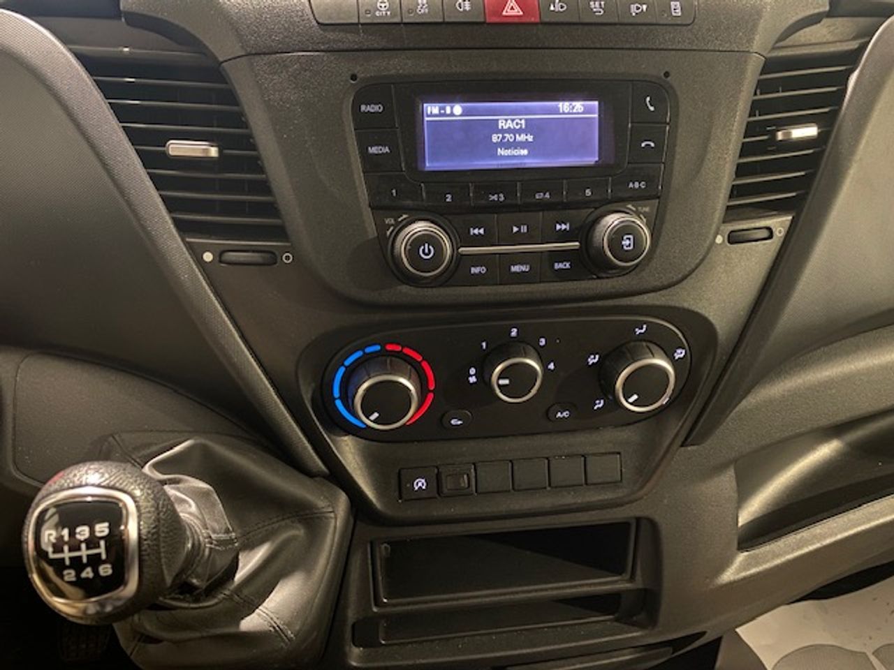 Iveco Daily 35c16 3750 Caja Cerrada - GARANTIA MECANICA - Foto 16