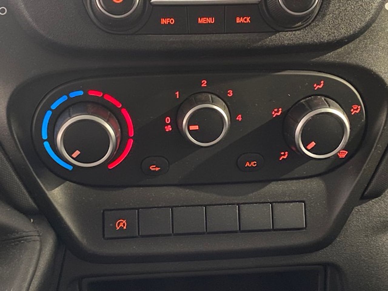 Iveco Daily Furgón 35S16 L2H2 FRIGORIFICO - GARANTIA MECANICA - Foto 23