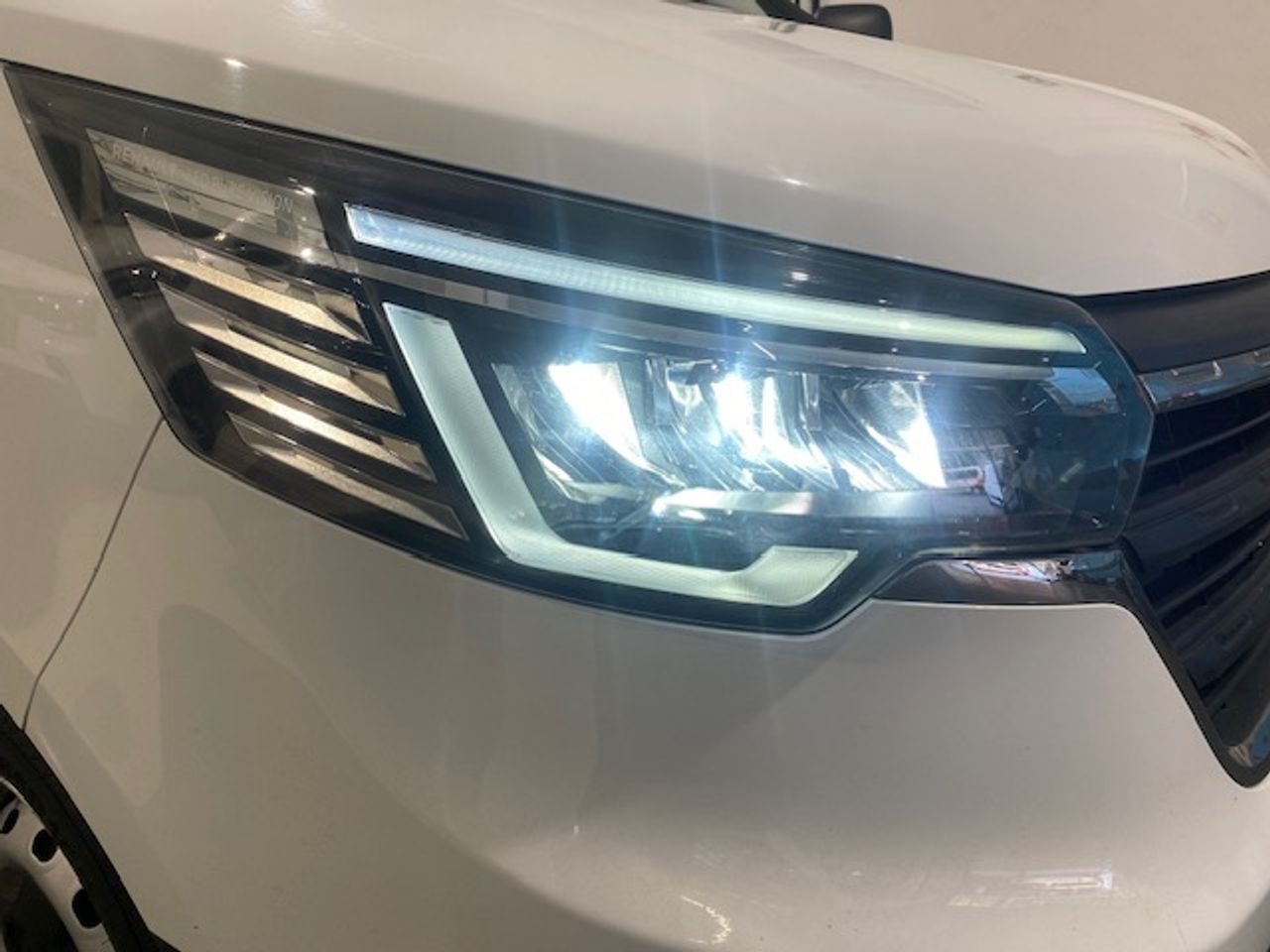 Renault Trafic Furgon L1H1 Blue dCi 130 CV - GARANTIA FÁBRICA 06/2027 - Foto 37