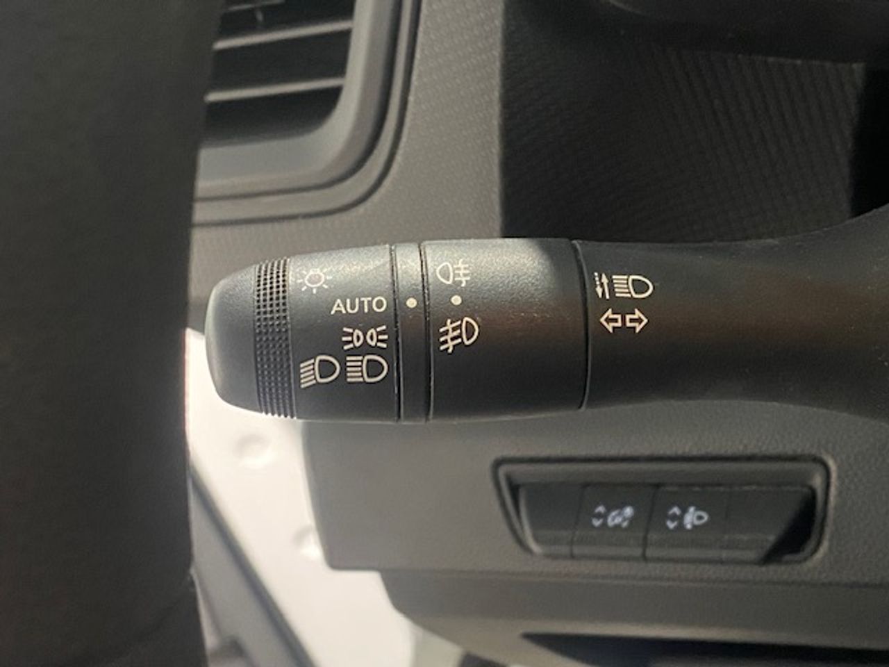 Renault Trafic Furgon L1H1 Blue dCi 130 CV - GARANTIA FÁBRICA 06/2027 - Foto 30