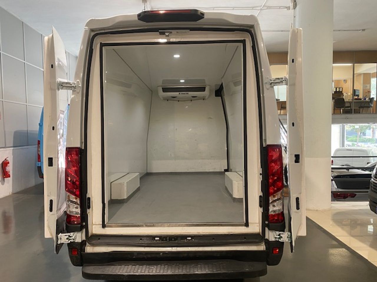Iveco Daily Furgón 35S16 L2H2 FRIGORIFICO - GARANTIA MECANICA - Foto 10