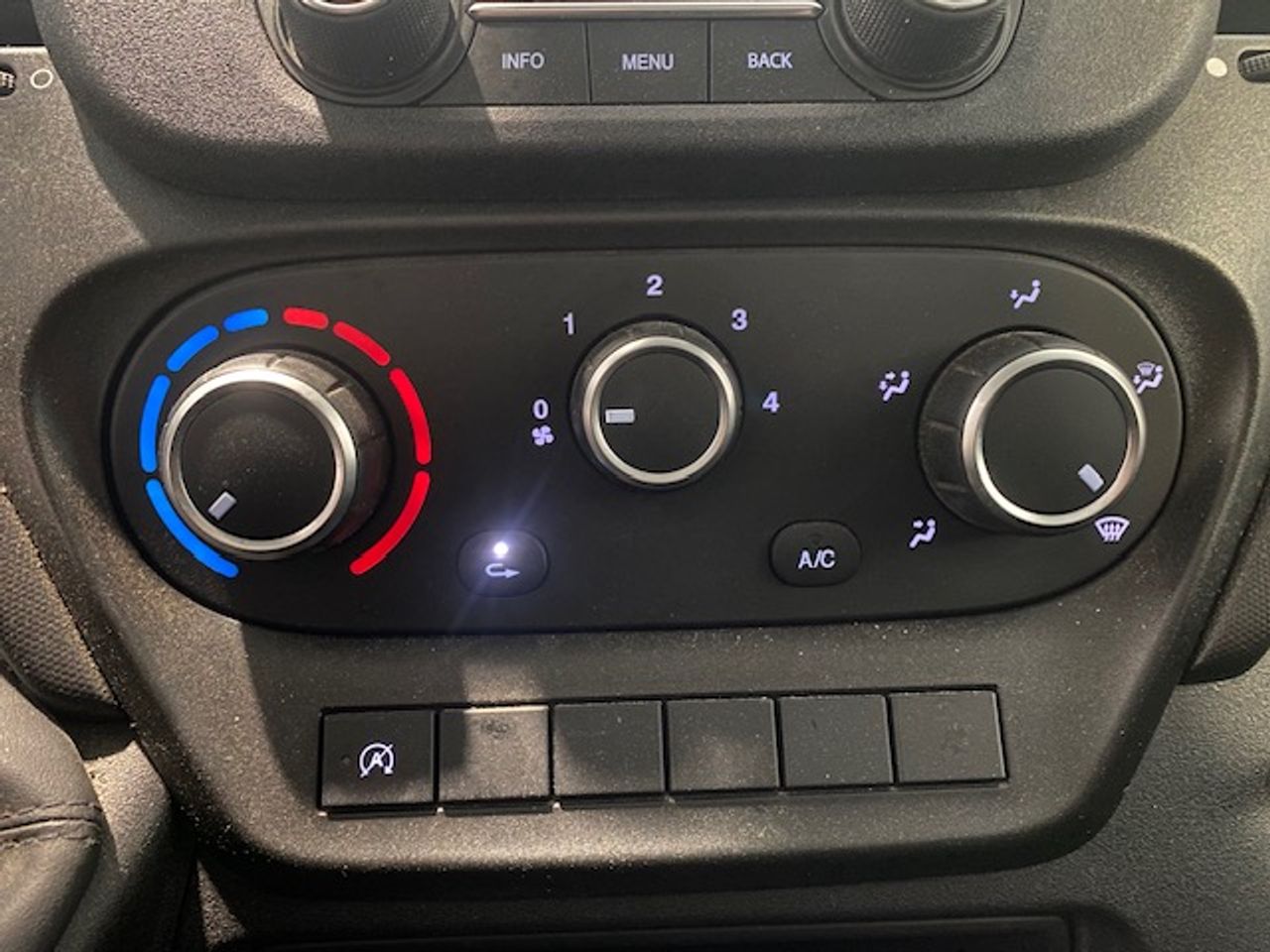 Iveco Daily Furgón 35S16 L2H2 FRIGORIFICO - GARANTIA MECANICA - Foto 26