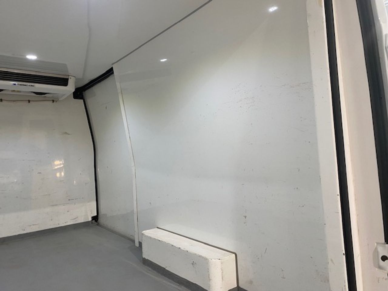 Iveco Daily Furgón 35S16 L2H2 FRIGORIFICO - GARANTIA MECANICA - Foto 14