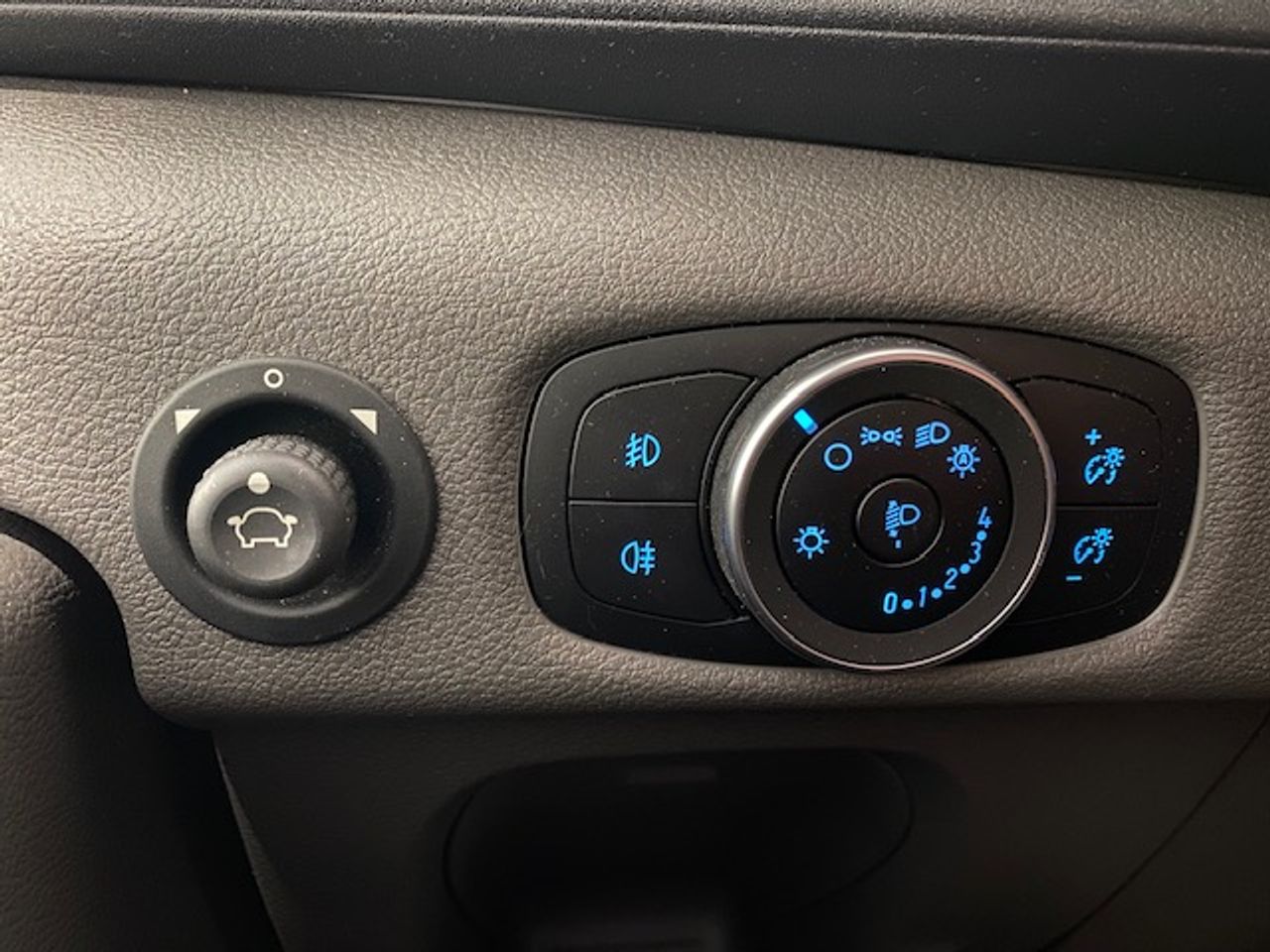 Ford Transit Furgon 2,0 EcoBlue L3H2 Trend 130cv - GARANTIA MECANICA - Foto 27