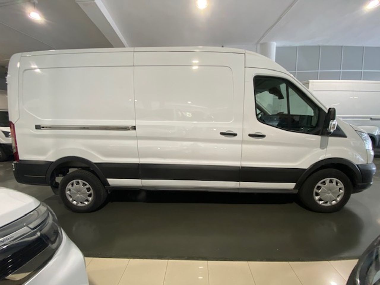Ford Transit Furgon 2,0 EcoBlue L3H2 Trend 130cv - GARANTIA MECANICA - Foto 5