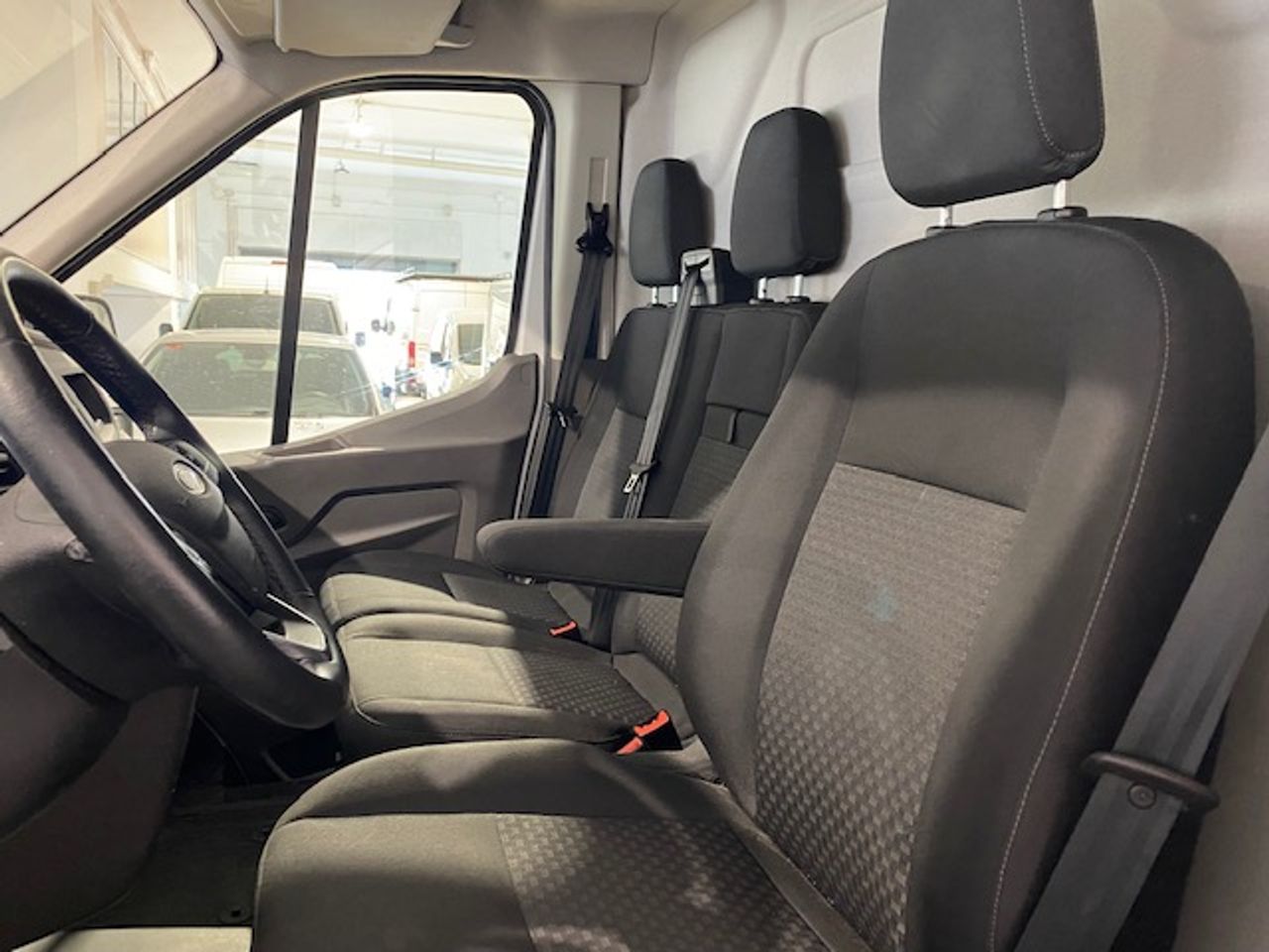 Ford Transit Furgon 2,0 EcoBlue L3H2 Trend 130cv - GARANTIA MECANICA - Foto 34