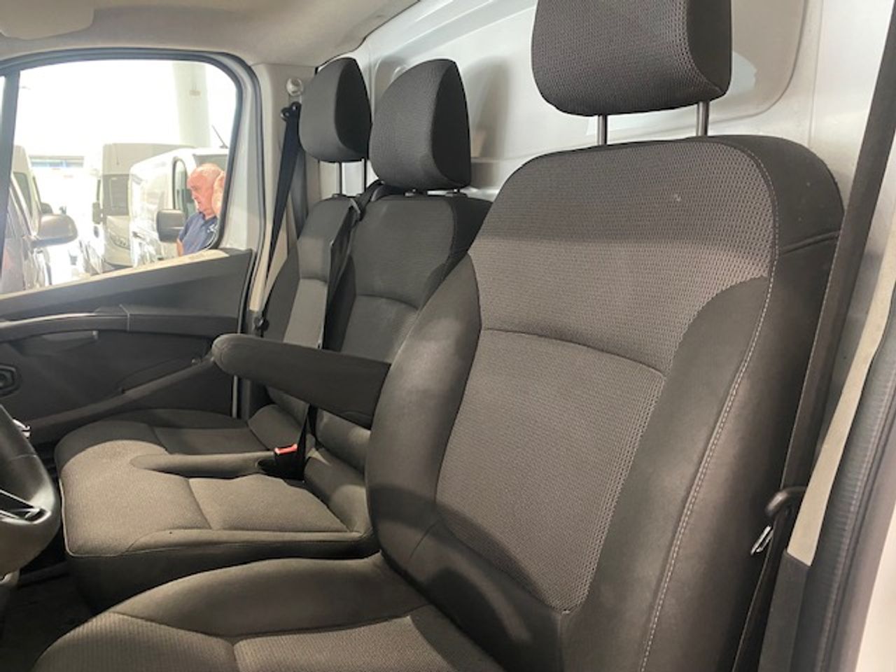 Nissan Primastar Furgon 29 L2H1 2.0 DCI 110cv  - GARANTIA MECANICA - Foto 26