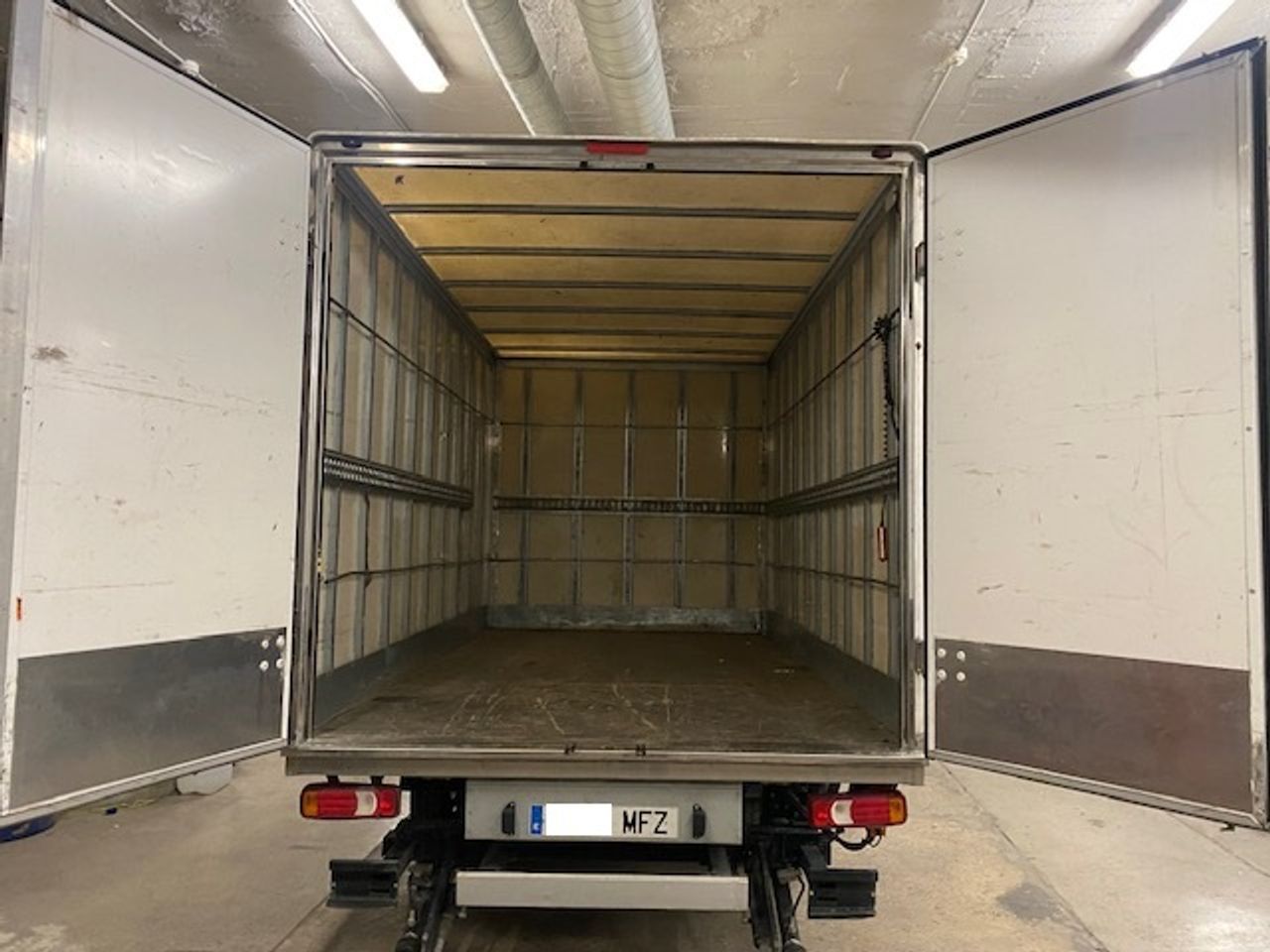 Iveco Daily 35c16 3750 Caja Cerrada PLATAFORMA ELEVADORA - GARANTIA MECANICA - Foto 12