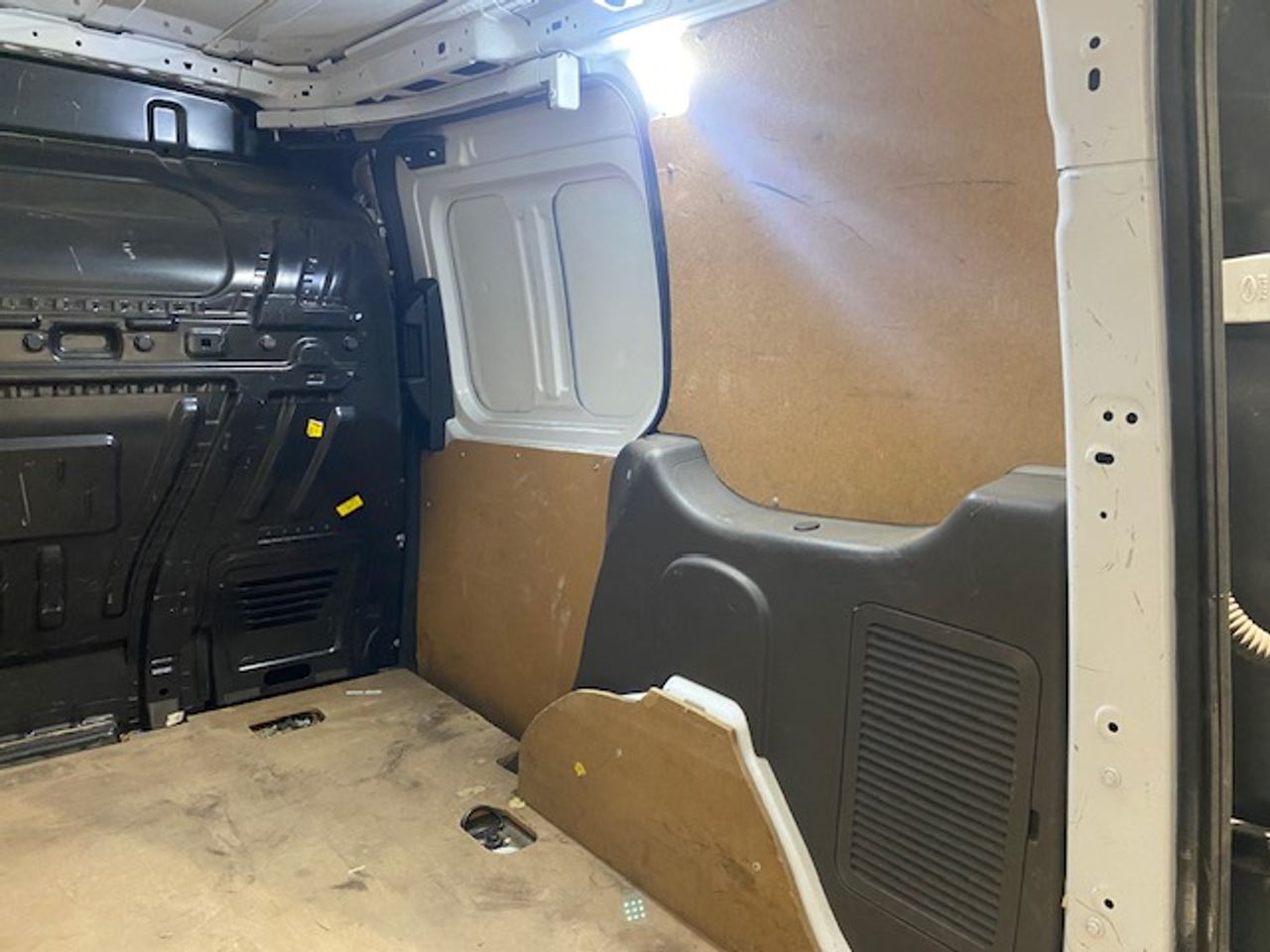Ford Transit Connect Furgón L1 1.5TDCI 100CV 3 PLAZAS - GARANTIA MECANICA - Foto 13
