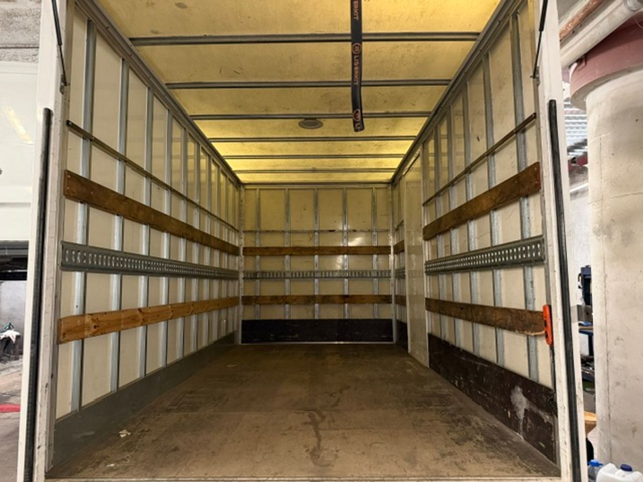 Iveco Daily 35c14 3450 Caja Cerrada PLATAFORMA ELEVADORA - GARANTIA MECANICA - Foto 12