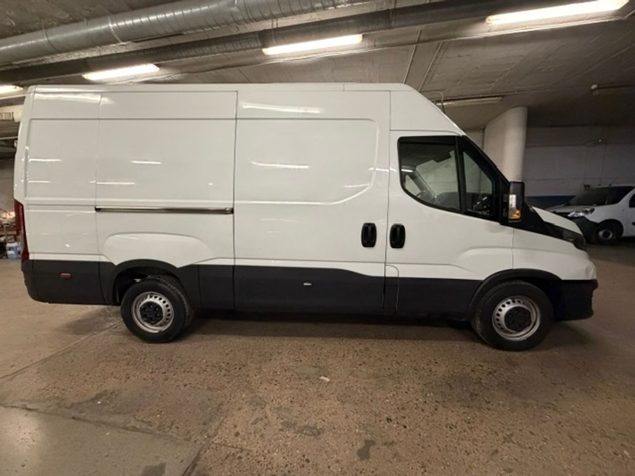 Iveco Daily Furgón 35S12 V 3520L H2 12.0 120cv - GARANTIA MECANICA - Foto 5
