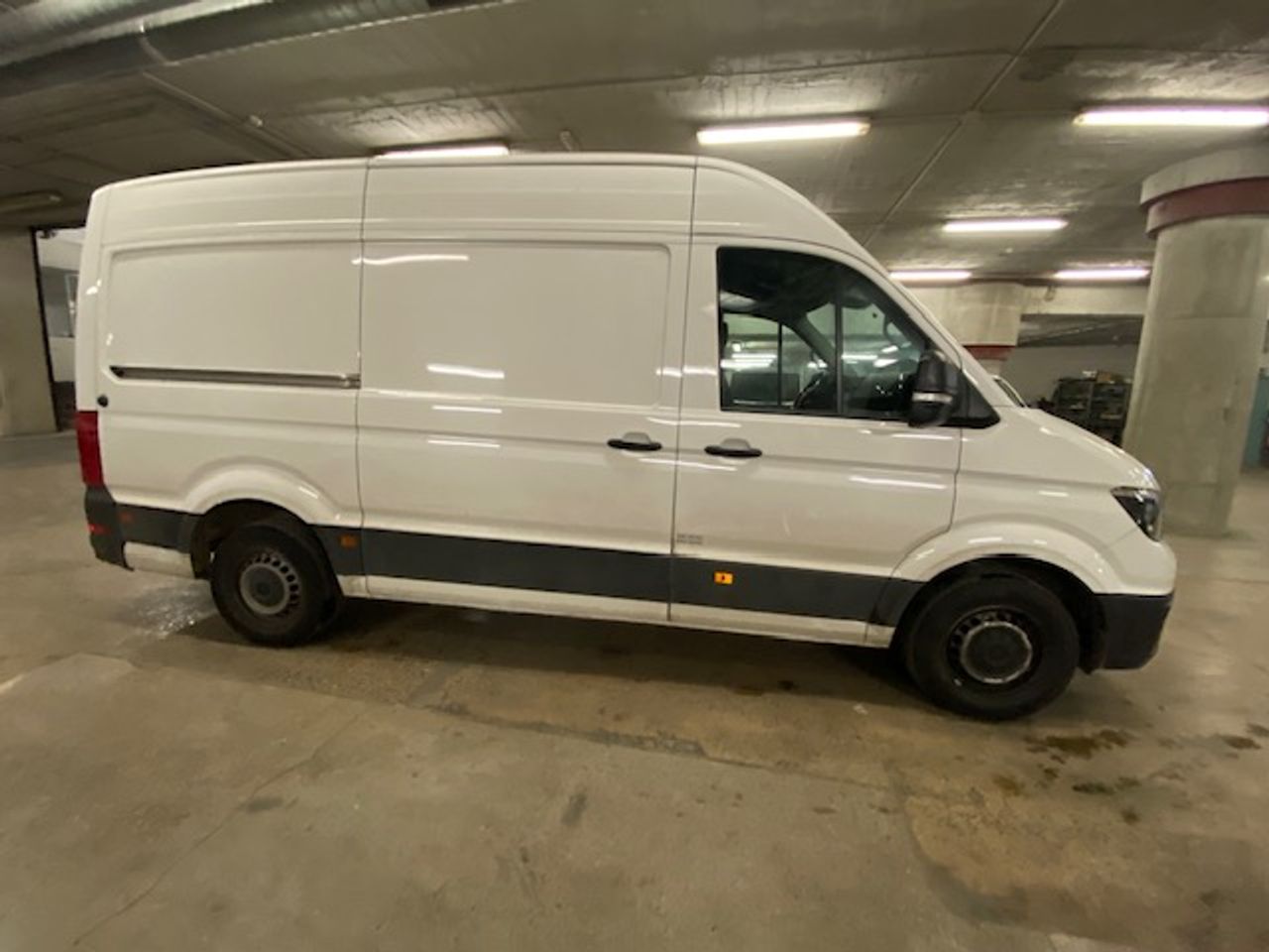 Volkswagen Crafter 35 Furgon BM TA L3H3 2.0TDI 103kW140CV - GARANTIA MECANICA - Foto 4