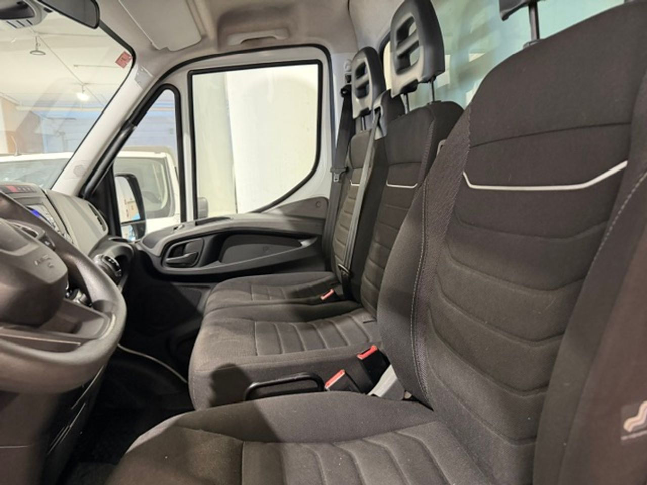 Iveco Daily 35c14 3450 Caja Cerrada PLATAFORMA ELEVADORA - GARANTIA MECANICA - Foto 30
