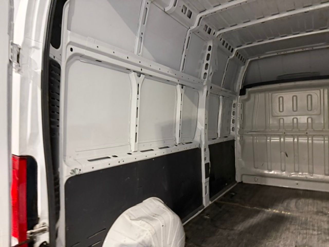 Citroën Jumper Furgon 35 L3H3 BlueHDI 103KW (140cv) - GARANTIA MECANICA - Foto 11