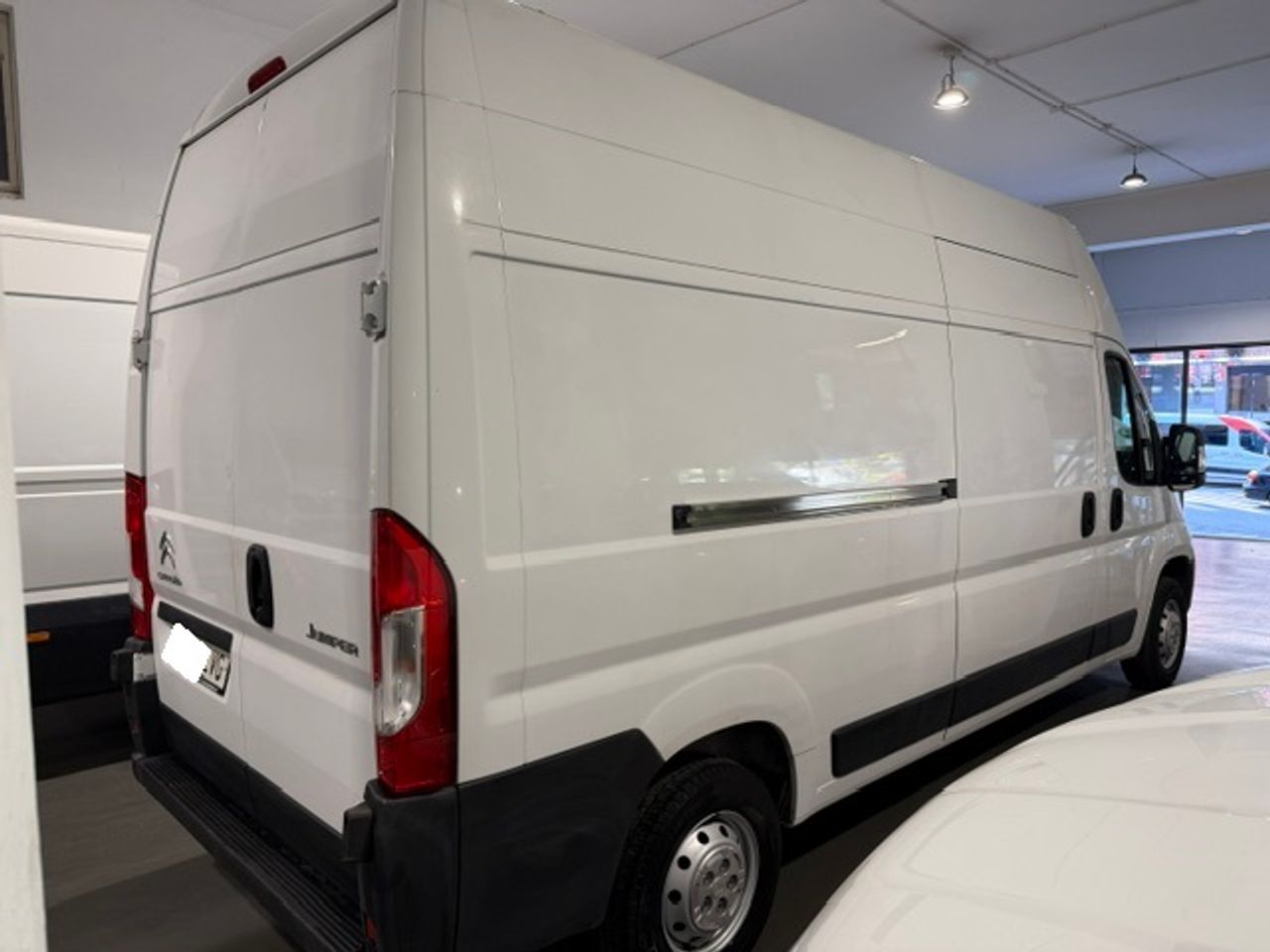 Citroën Jumper Furgon 35 L3H3 BlueHDI 103KW (140cv) - GARANTIA MECANICA - Foto 7
