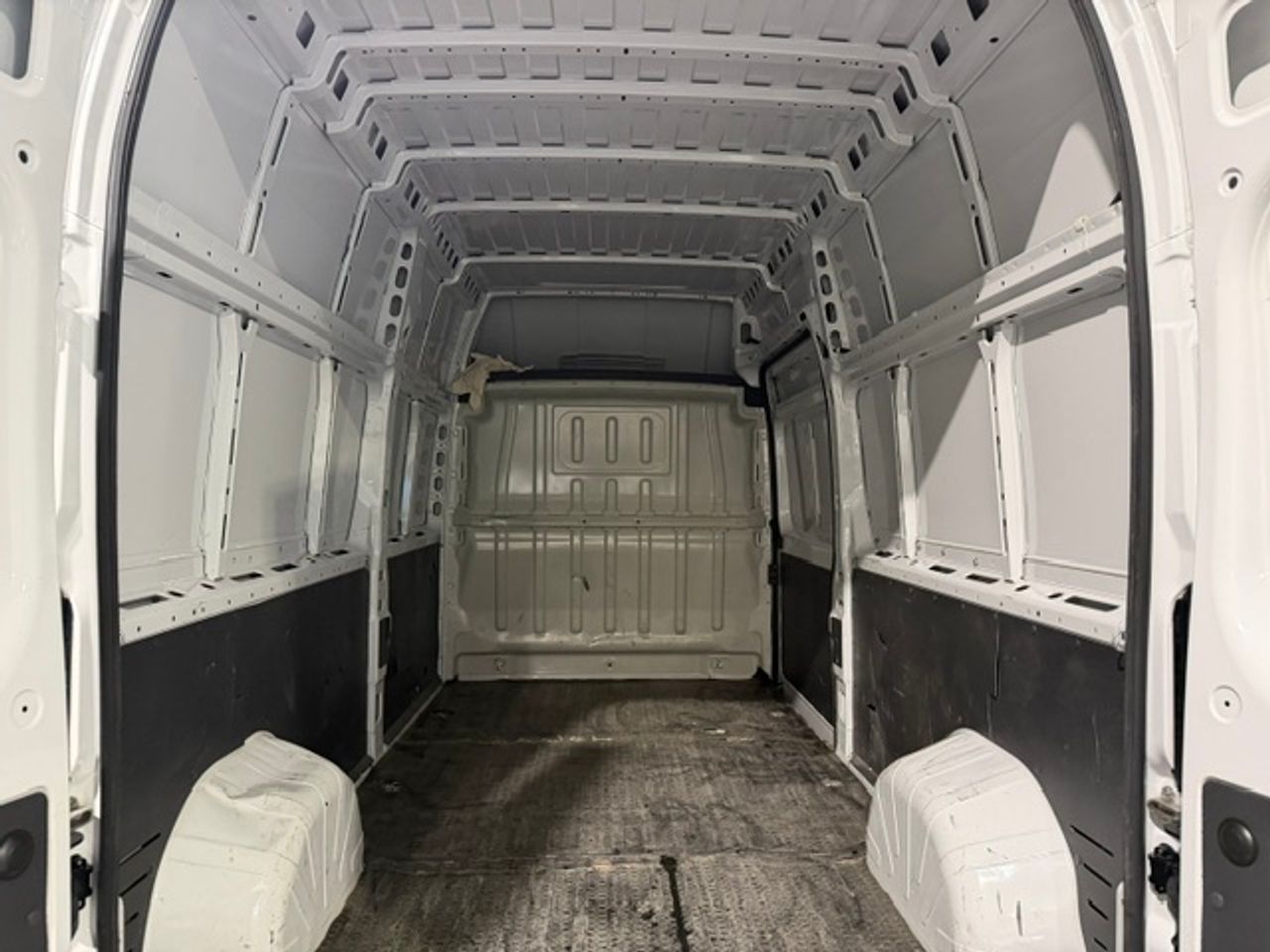 Citroën Jumper Furgon 35 L3H3 BlueHDI 103KW (140cv) - GARANTIA MECANICA - Foto 10