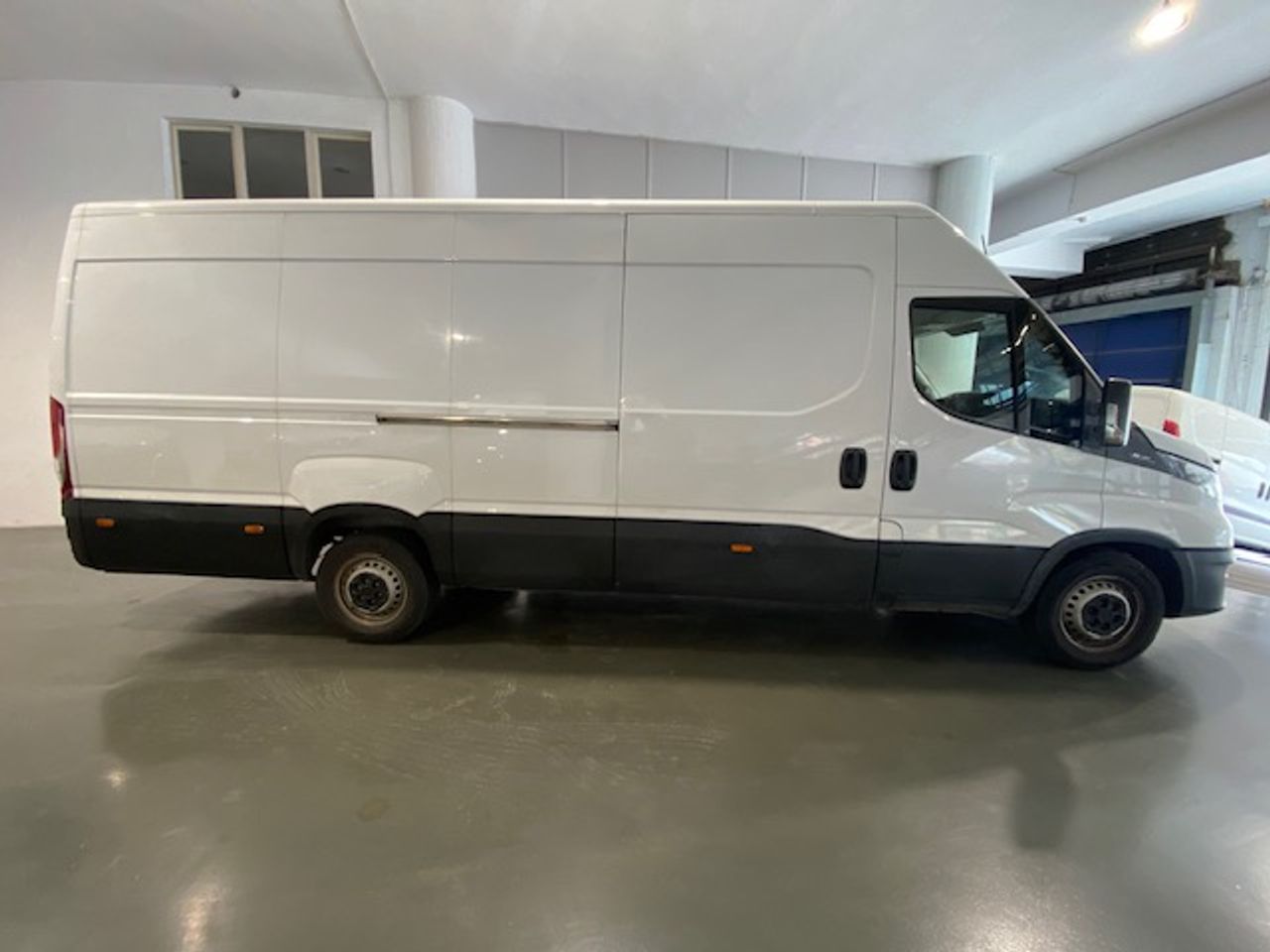 Iveco Daily Furgón 35S16 V 3520 L4H2 16.0 160cv - GARANTIA MECANICA - Foto 5