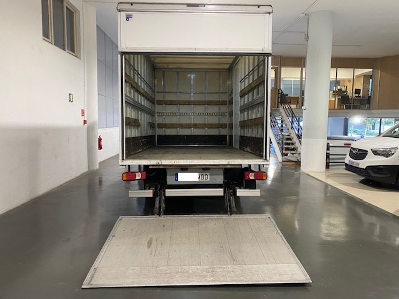 Iveco Daily 35c14 3450 Caja Cerrada PLATAFORMA ELEVADORA - GARANTIA MECANICA - Foto 9