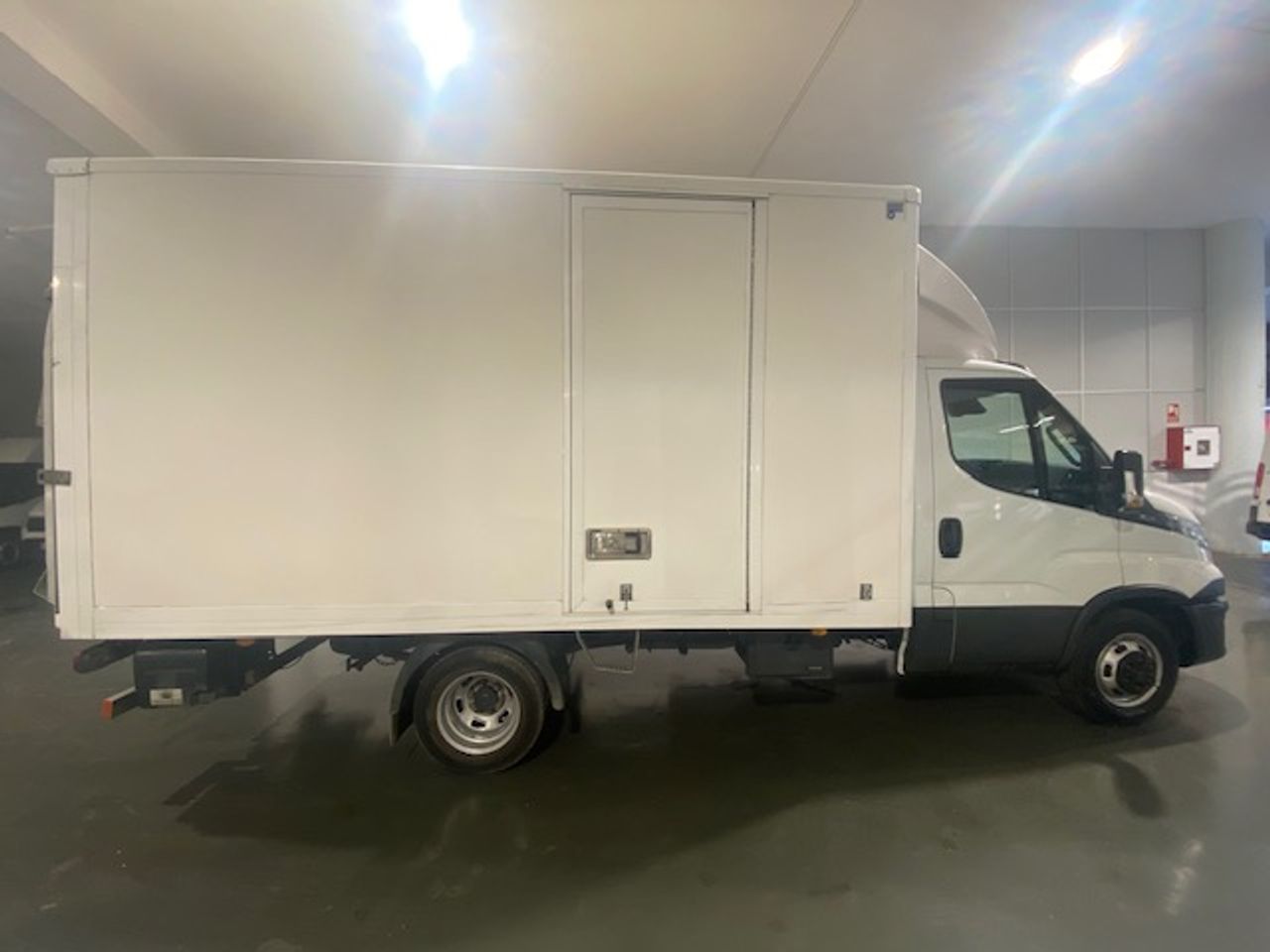 Iveco Daily 35c14 3450 Caja Cerrada PLATAFORMA ELEVADORA - GARANTIA MECANICA - Foto 5