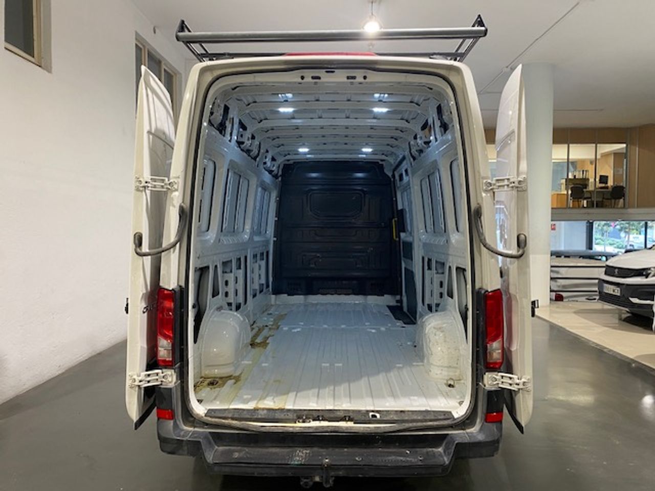 Volkswagen Crafter 35 Furgon BL TA L4H3 2.0TDI 103kW 140CV GARANTIA MECANICA - Foto 11