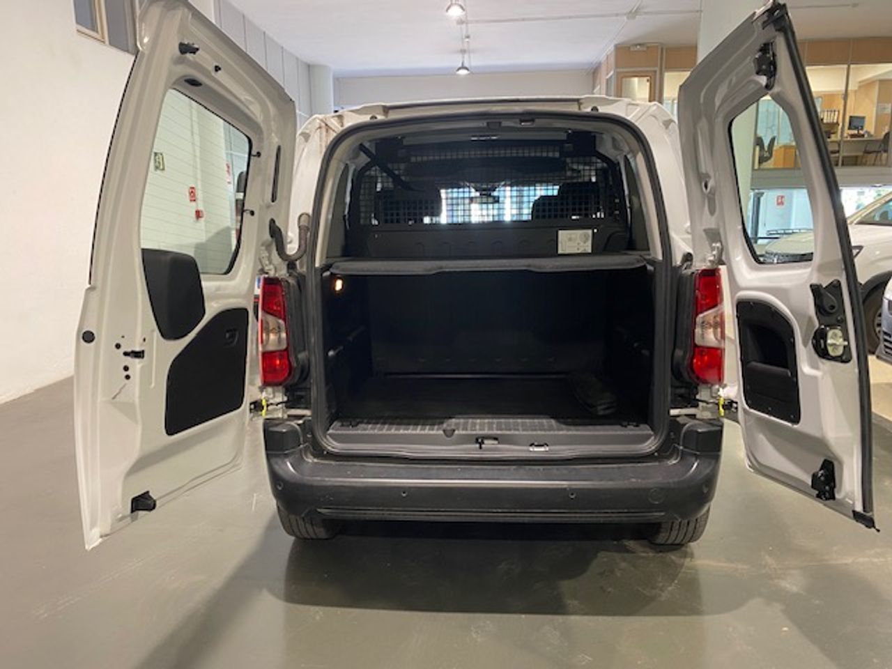 Peugeot Rifter Active Pack Business BlueHDI 100cv - GARANTIA MECANICA - Foto 10