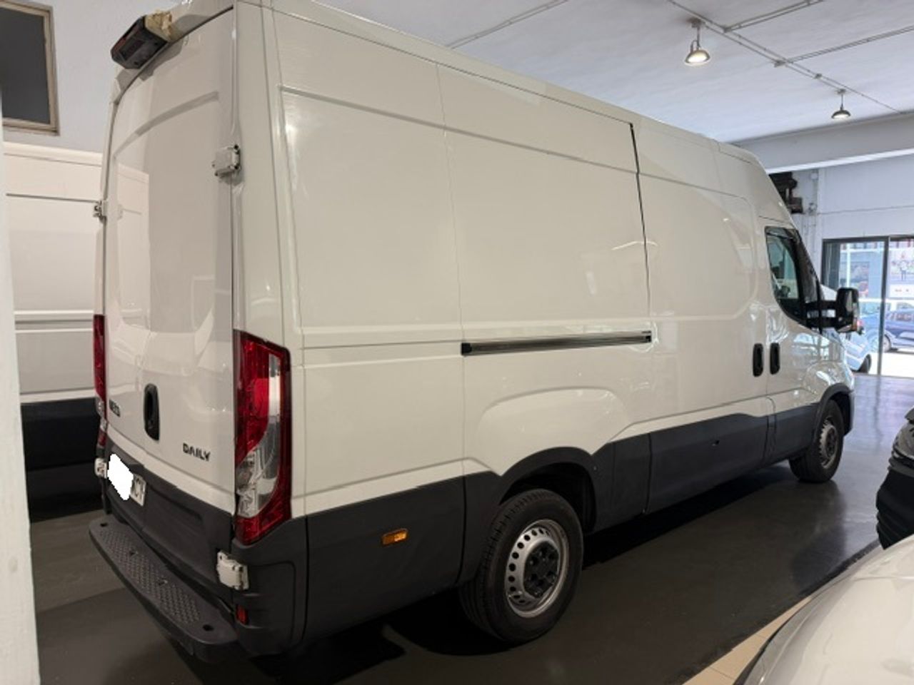 Iveco Daily Furgón 35S16 V 3520L H2 12.0 160cv - GARANTIA MECANICA - Foto 7