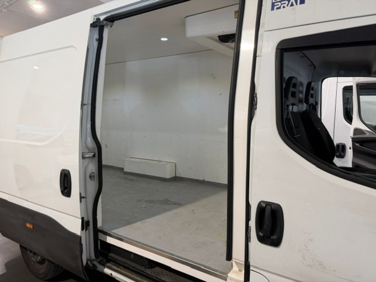 Iveco Daily Furgón 35S16 L2H2 FRIGORIFICO - GARANTIA MECANICA - Foto 10