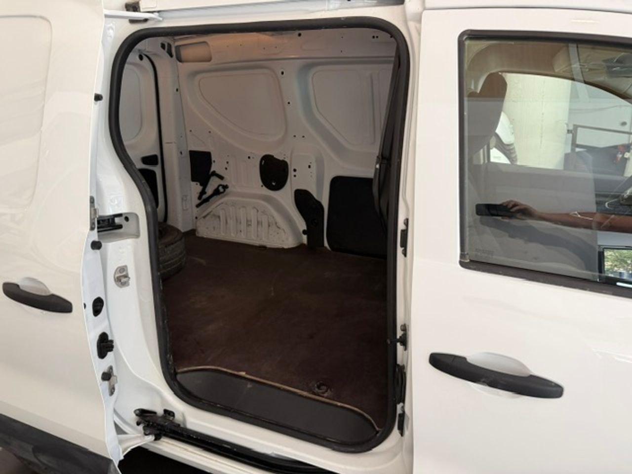 Renault Express Advance 1.5 Blue dCi 95 cv - GARANTIA FÁBRICA 05/2027 - Foto 14