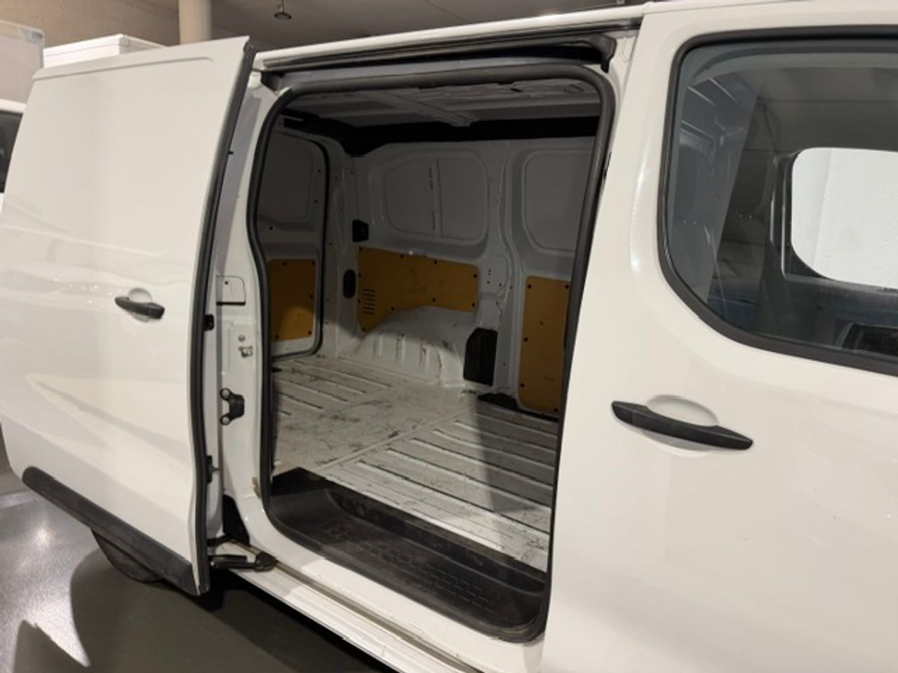 Citroën Jumpy Furgón Talla M BlueHDi 120 S&S - GARANTIA FÁBRICA 04/2027 - Foto 14