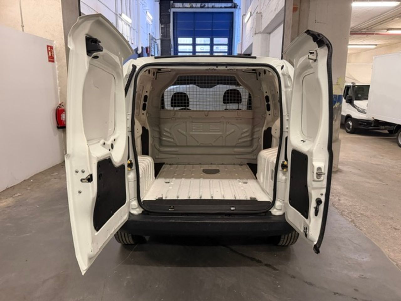 Citroën Nemo Furgón 1,3 HDI 75cv - GARANTIA MECANICA - Foto 8
