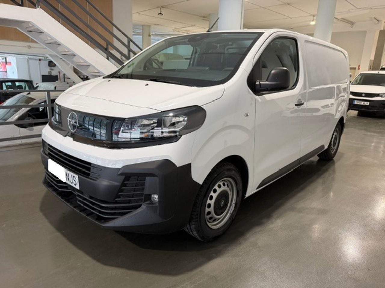 Opel Vivaro Furgón 1.5 BLUEHDI 88KW (120CV) - GARANTIA FÁBRICA 01/2029 - Foto 4