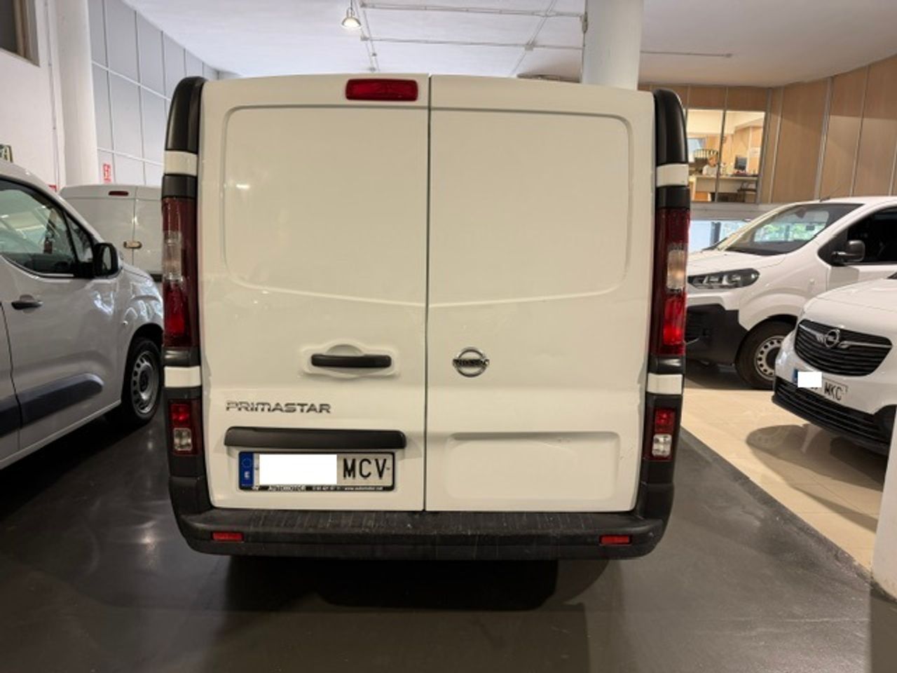 Nissan Primastar Furgon 29 L2H1 2.0 DCI 110cv - GARANTIA FÁBRICA 12/2027 - Foto 8