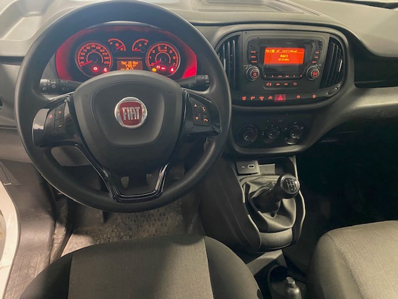 Fiat Doblò Cargo SX 1.3 Mjet 70 kW 95cv - GARANTIA MECANICA - Foto 15