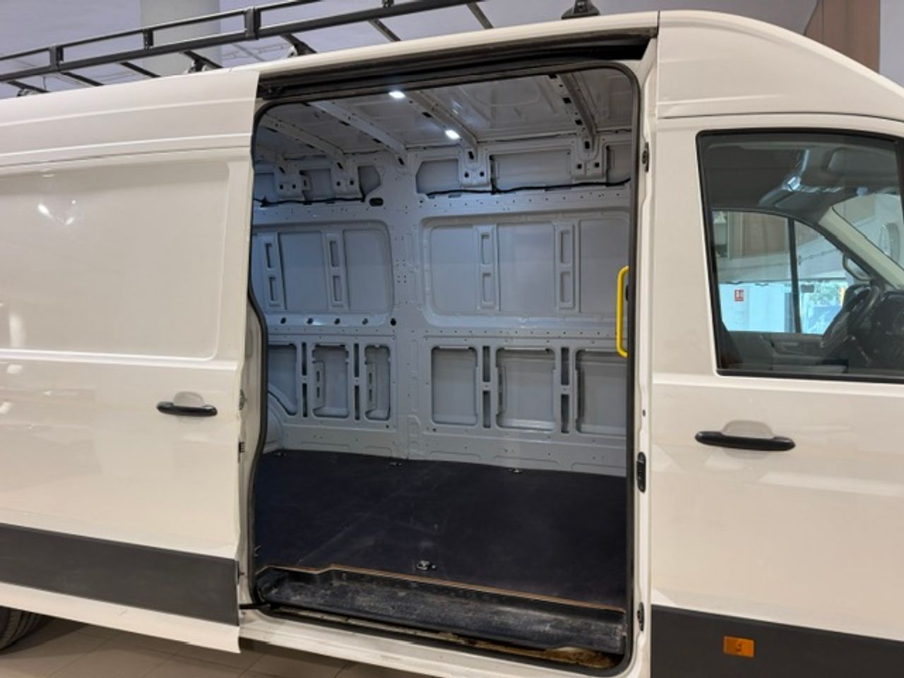 Volkswagen Crafter 35 Furgon BL TA L4H3 2.0TDI 103kW 140CV GARANTIA MECANICA - Foto 16