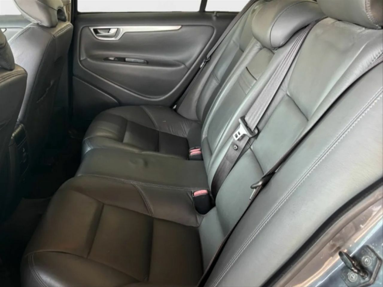 Volvo S60 R AWD - Foto 9