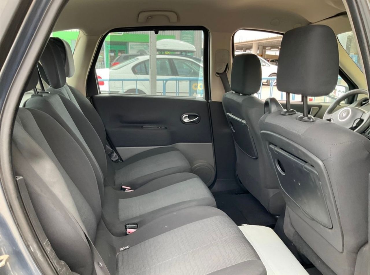 Renault Grand Scénic 1.6i 16v 110cv Confort - Foto 6