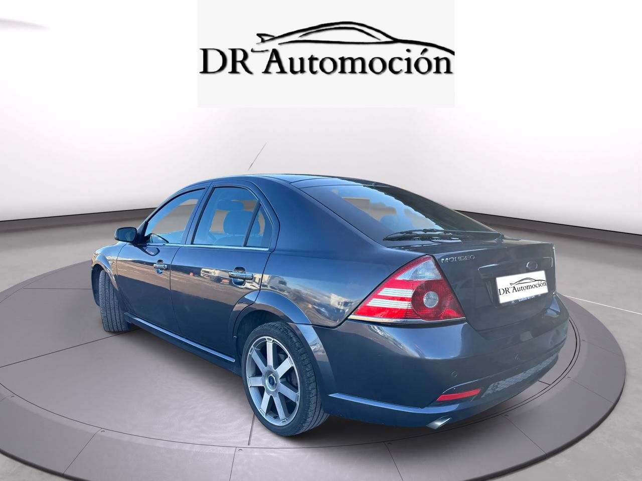 Ford Mondeo 5p Titanium X 2.2 TDCi 155cv 6 vel. - Foto 7