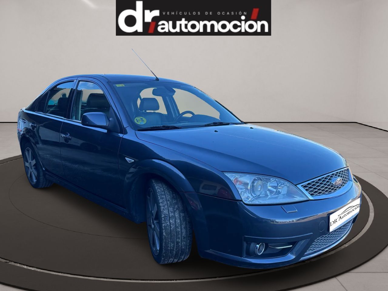 Ford Mondeo 5p Titanium X 2.2 TDCi 155cv 6 vel. - Foto 4