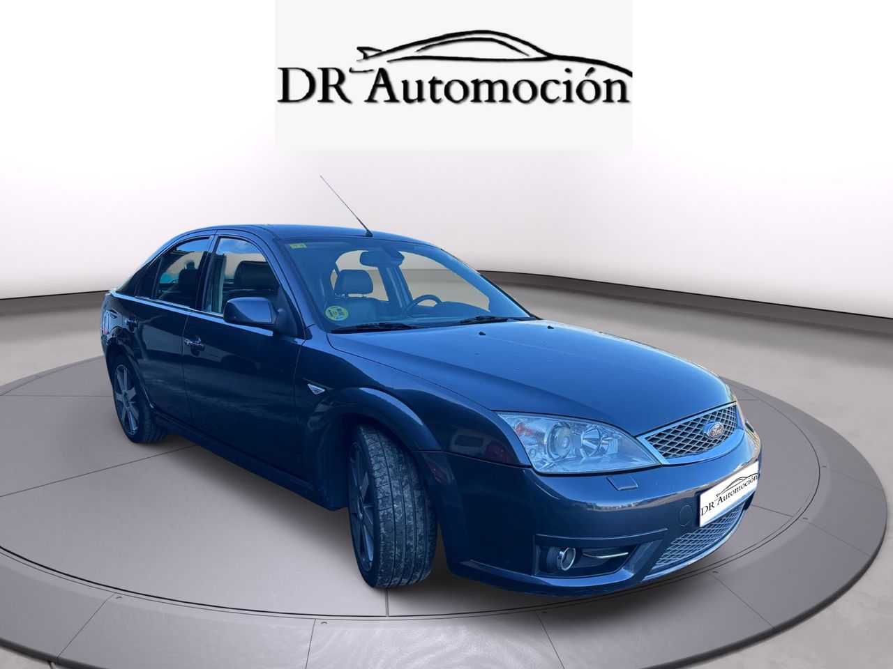 Ford Mondeo 5p Titanium X 2.2 TDCi 155cv 6 vel. - Foto 4