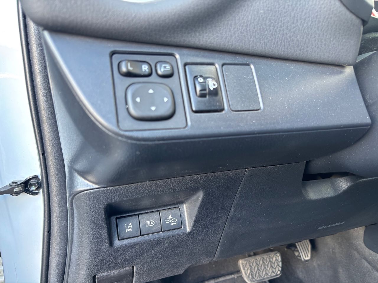 Toyota GR Yaris Yaris 5p 100H Advance - Foto 13