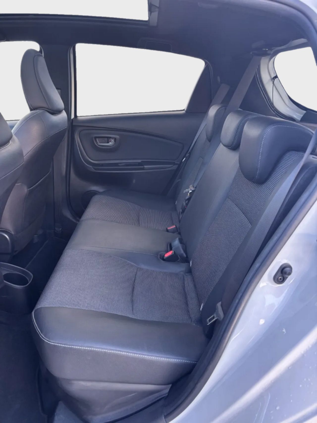 Toyota GR Yaris Yaris 5p 100H Advance - Foto 9